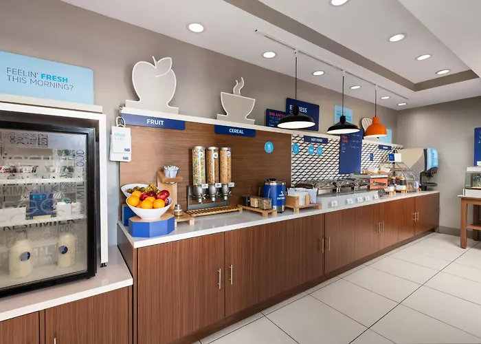 Holiday Inn Express & Suites Boynton Beach West By Ihg