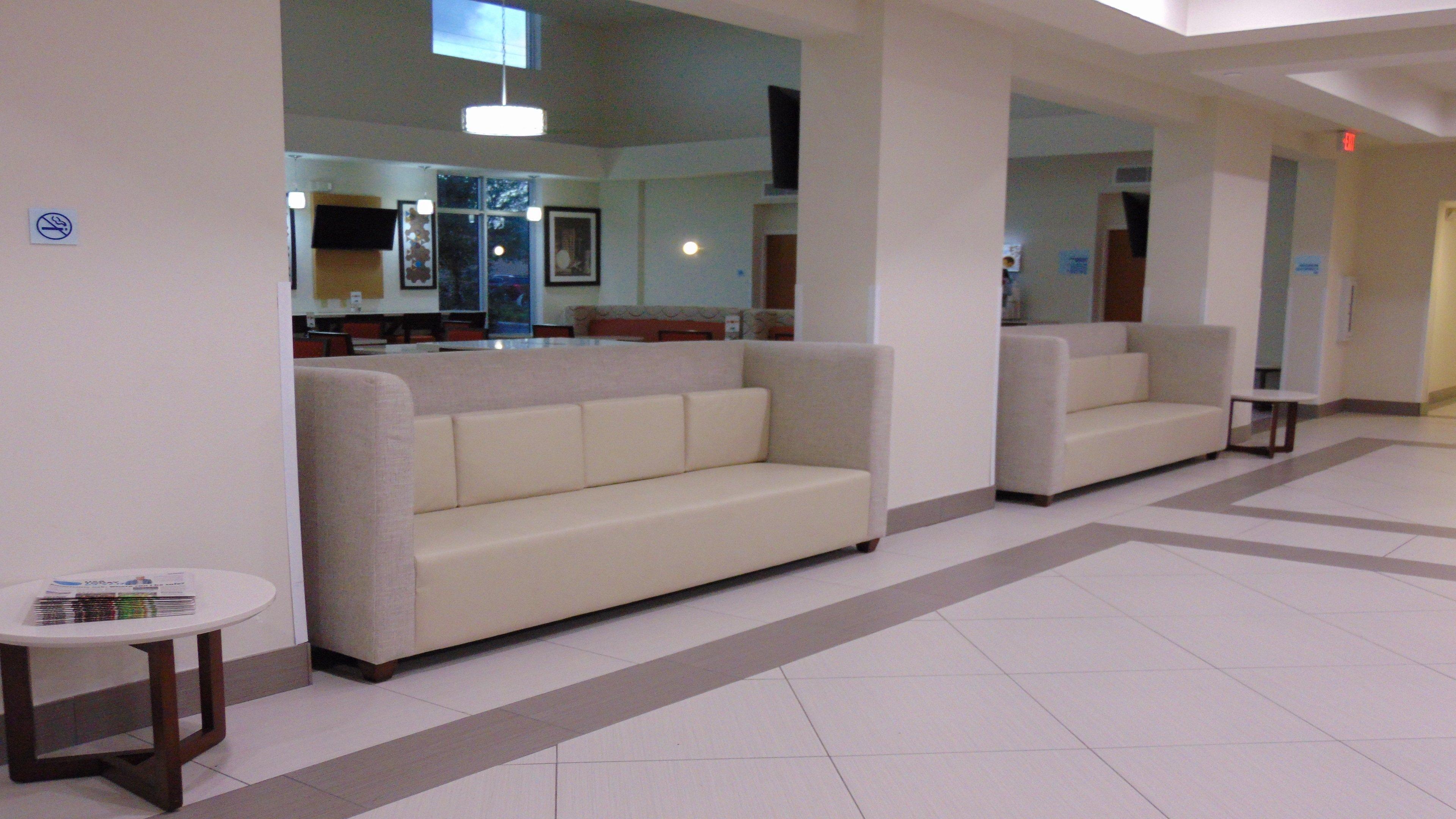 Express & Boynton West By Ihg 3*
