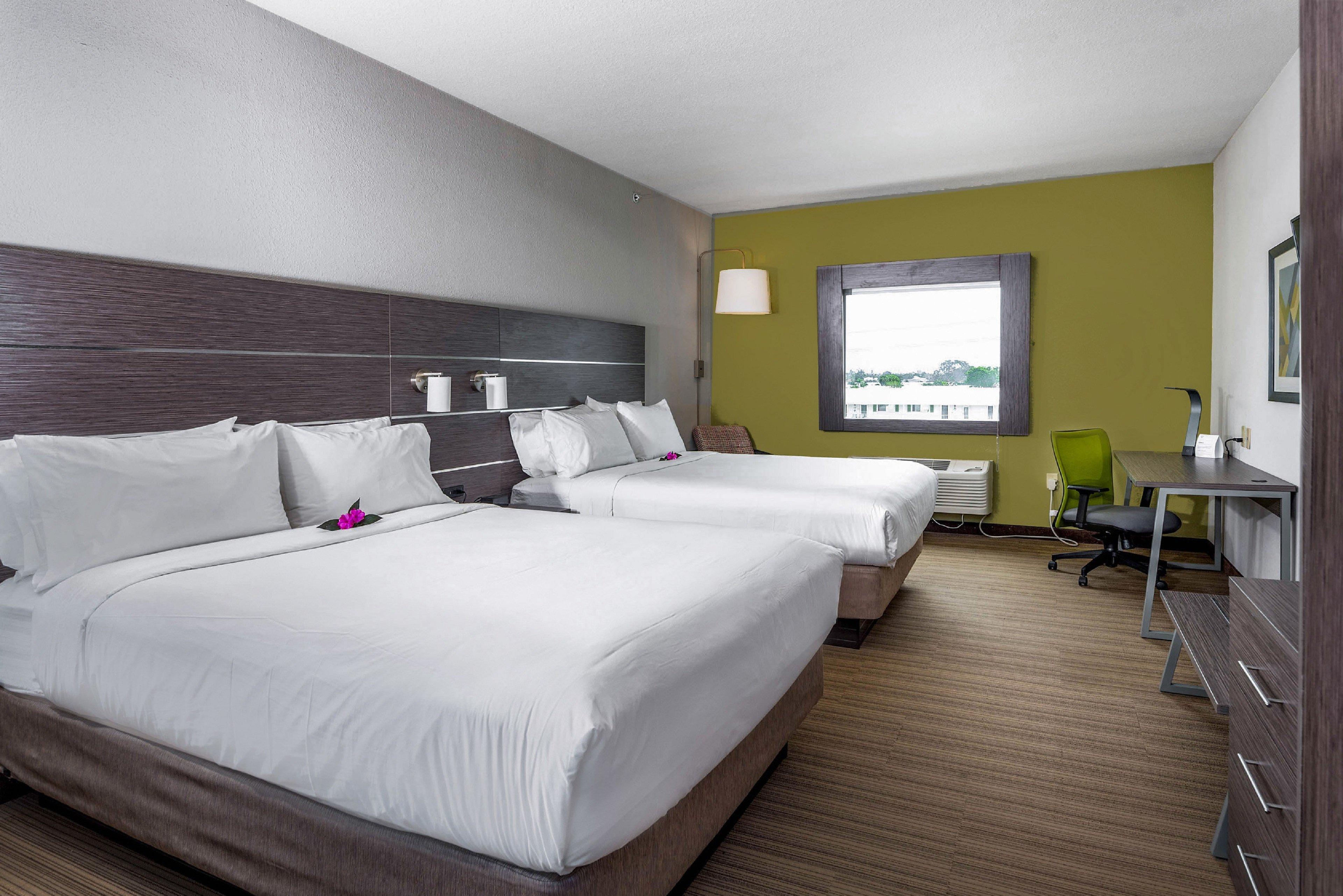 Express & Boynton West By Ihg Hotel