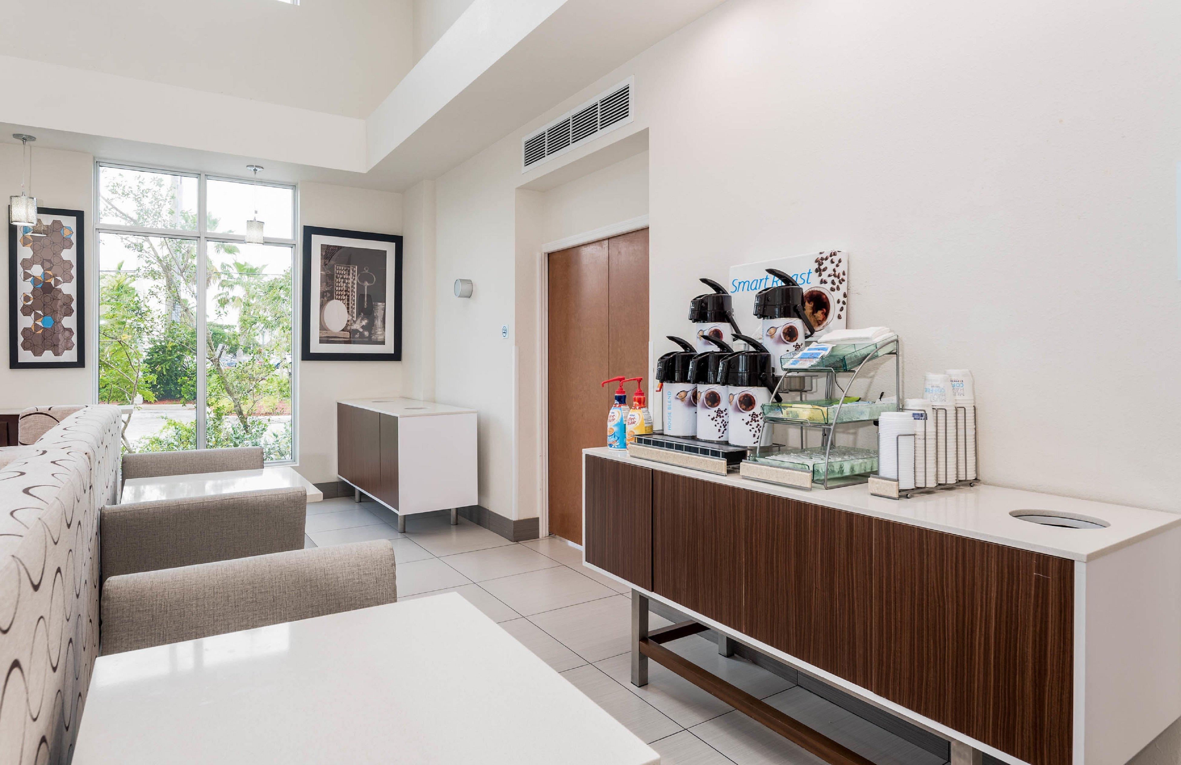 Hotel Express & Boynton West By Ihg Boynton Beach