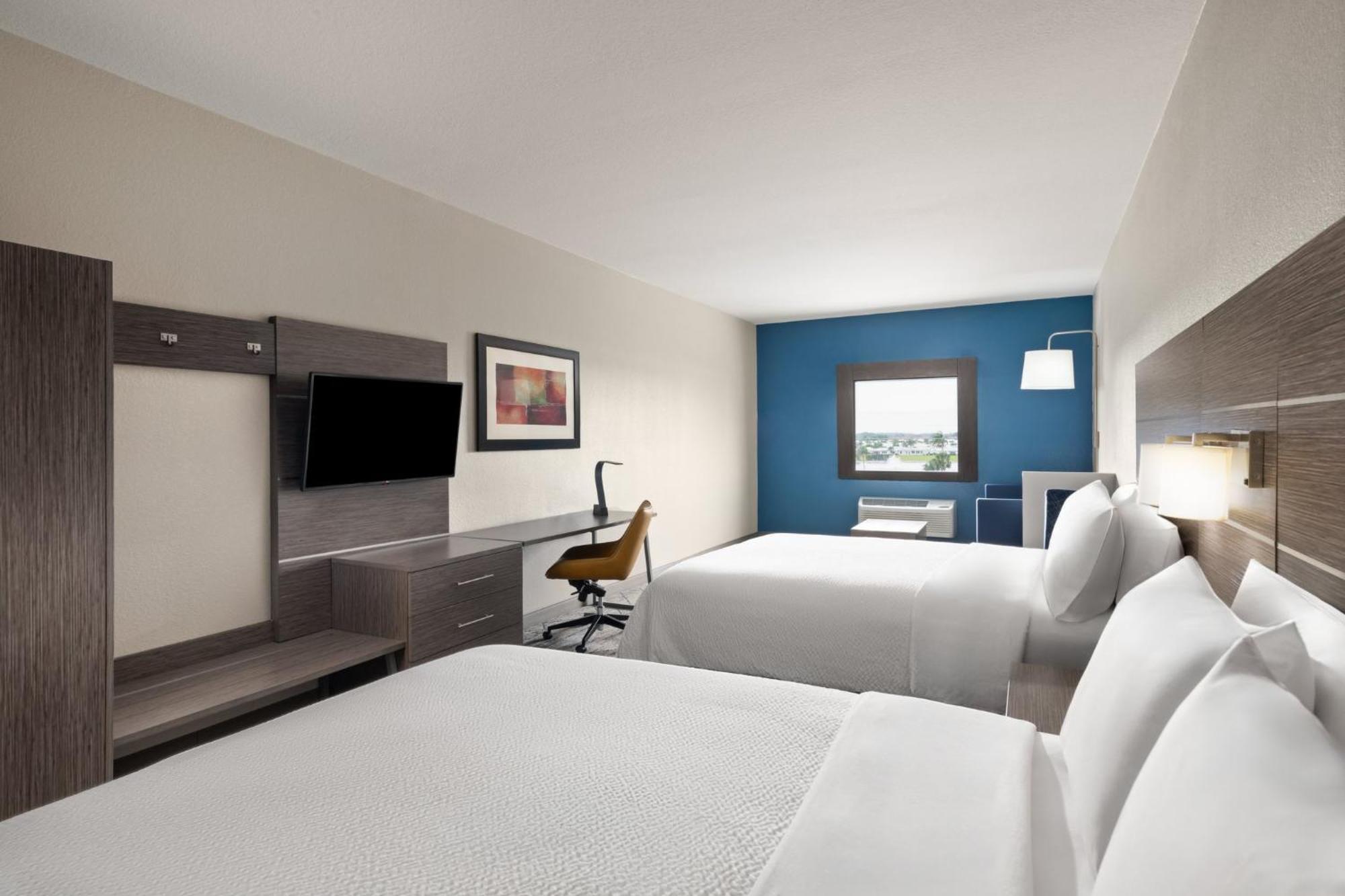Express & Boynton West By Ihg 3*