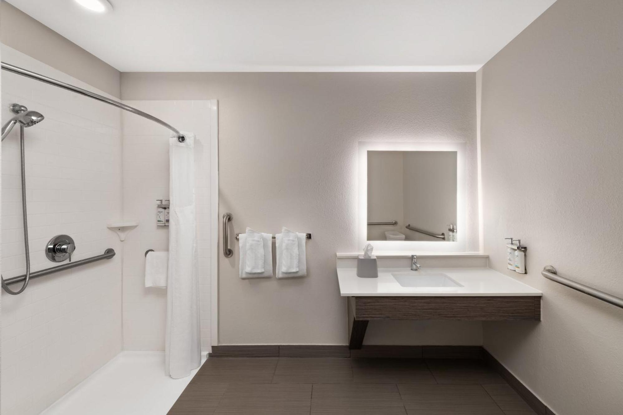 Express & Boynton West By Ihg
