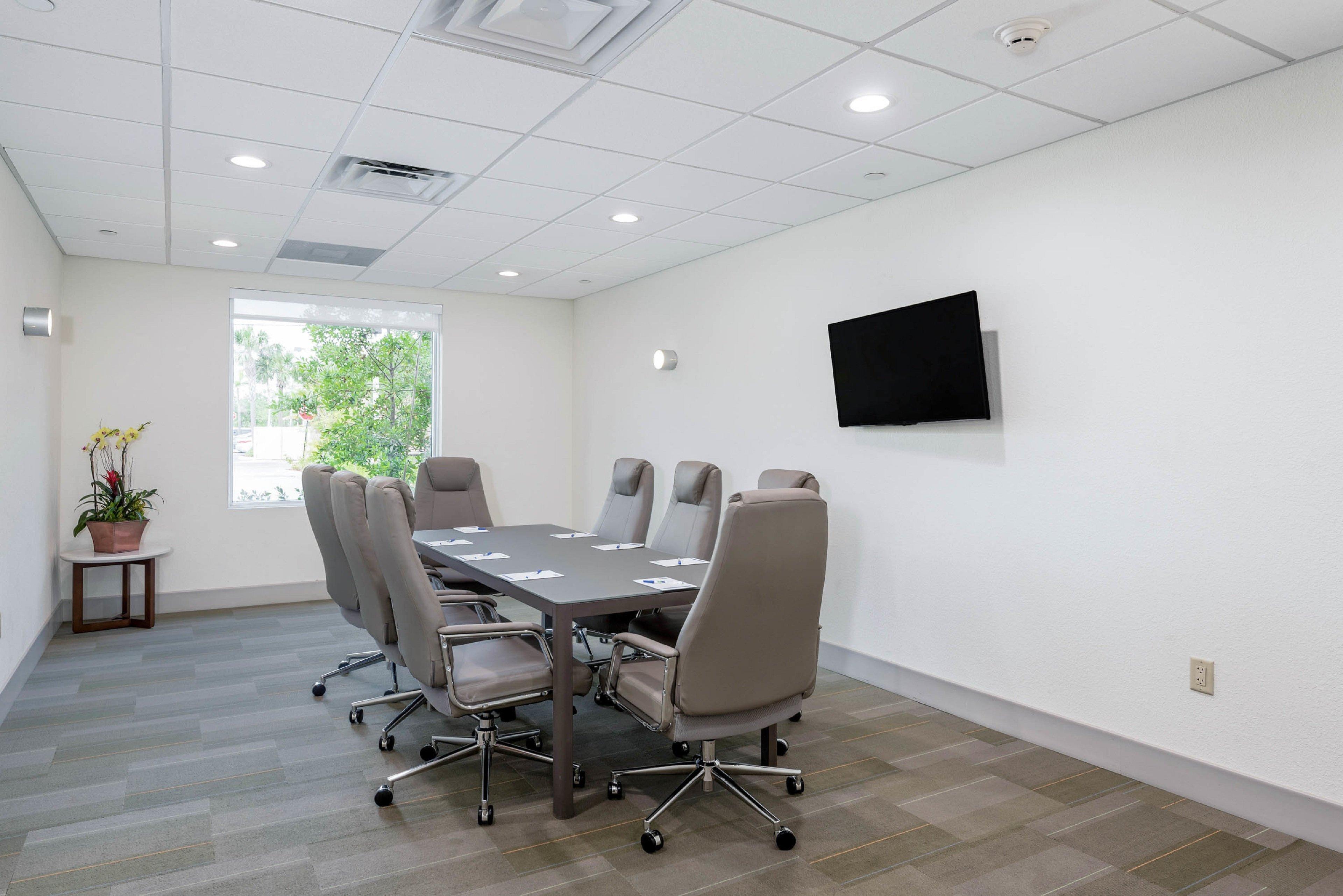 Express & Boynton West By Ihg 3*
