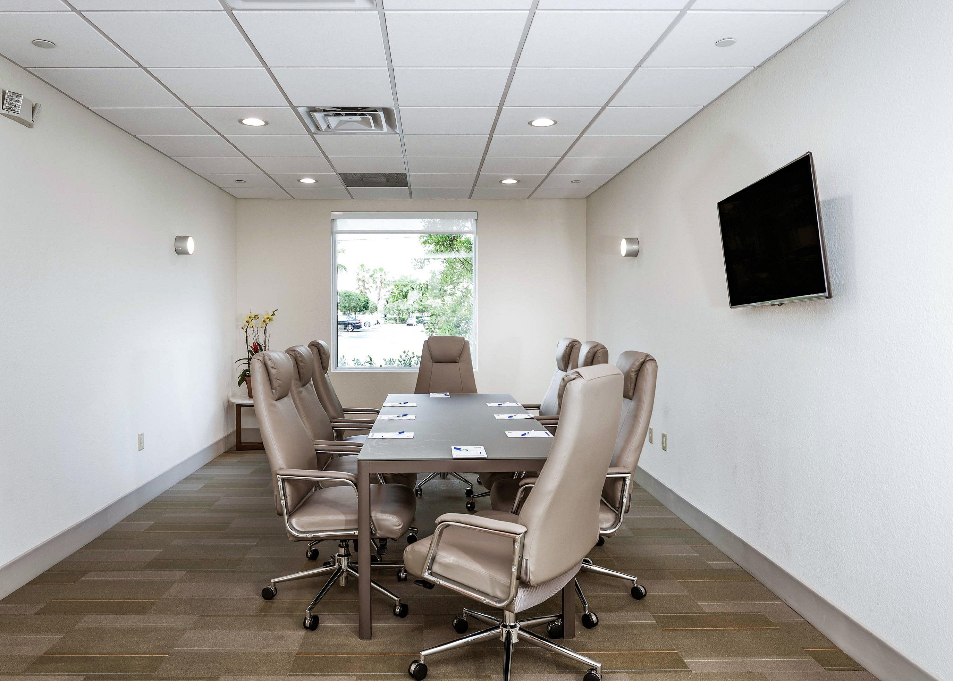 Express & Boynton West By Ihg Hotel