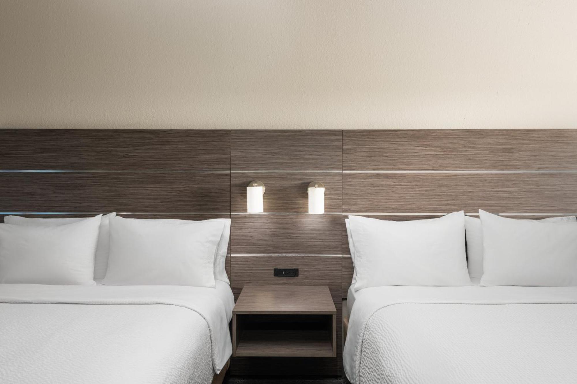 Express & Boynton West By Ihg Hotel Boynton Beach